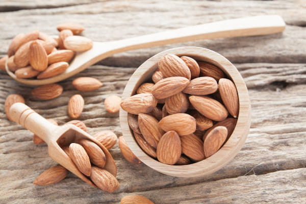 خرید مغز بادام درجه یک + قیمت عالی با کیفیت